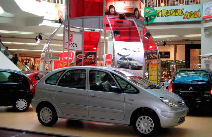 Estande de vendas Citroen